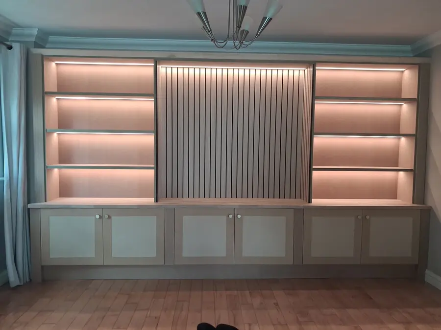 Full-Wall Alcove Unit with LED Uplighting