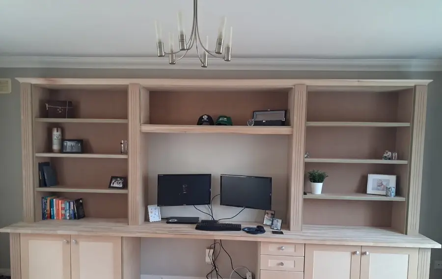 Built-In Home Office — Desk & Shelving