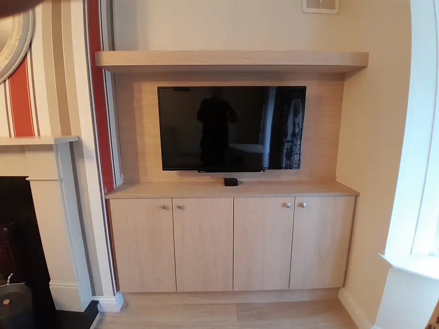Oak Alcove TV Unit